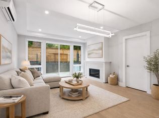 990 Doumac Ave #103, Saanich, BC