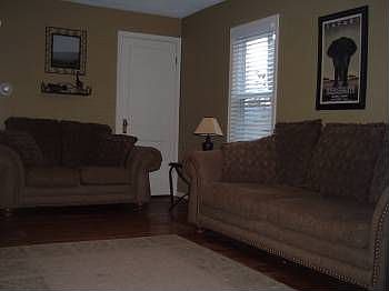3rd image of 273 E Beechwold Blvd