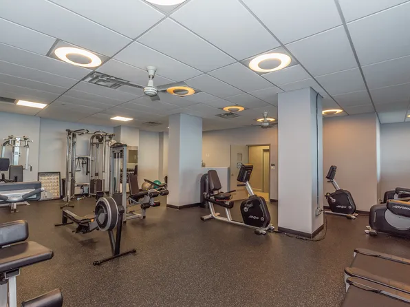 166-25 Powells Cove Boulevard image 5 of 31