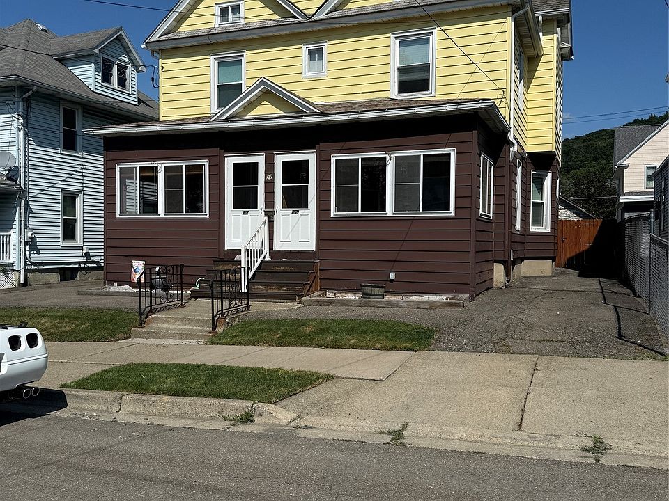 1st image of 27 1/2 Euclid Ave