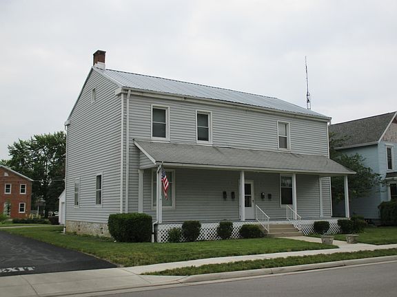 2nd image of 106 N Franklin St