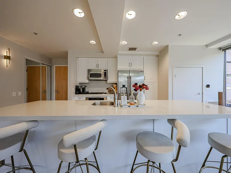 7137 E Rancho Vista Dr #5005 — Photo 5