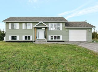 158 Old Milford Rd, Prince Edward County, ON K0K 2T0