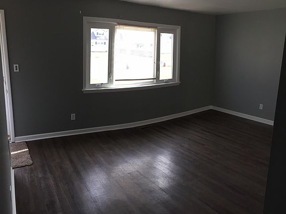 3rd image of 29157 W Willowick Dr
