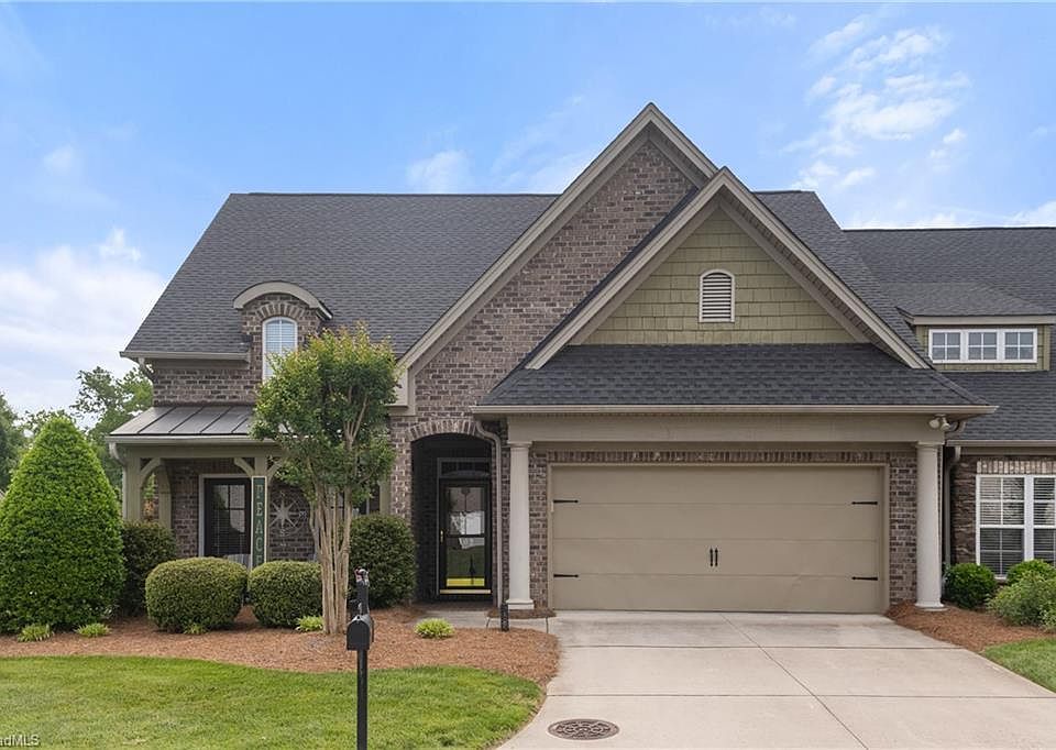 1st image of 102 Sweetwater Ct