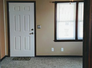 836 S Crestway Ave, Wichita, KS 67218