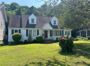 55 Pear Ave, Newport News, VA 23607