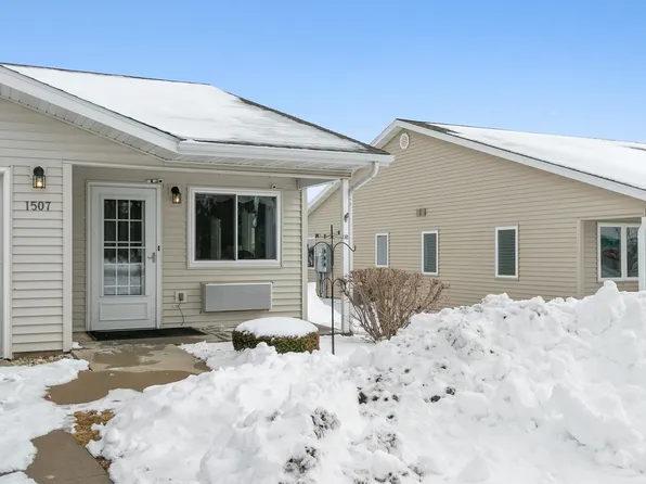 1507 Manassas Dr Unit 51, Baraboo, WI 53913