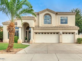 2911 E Estrella Ct, Gilbert, AZ 85296