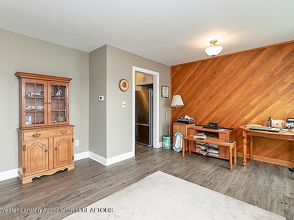 5th image of 2066 Lac Du Mont Dr