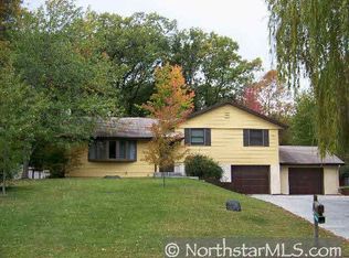 8403 Riverview Ln, Minneapolis, MN 55444