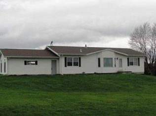 15010 W Belken Ln, East Dubuque, IL 61025