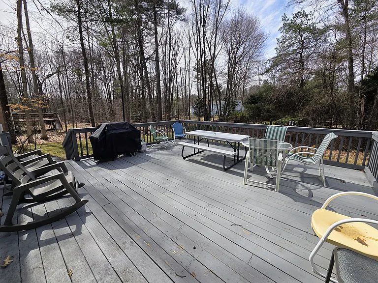 213 Grantwood Dr — Photo 13