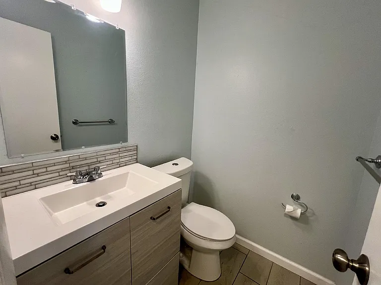 13238 Alcott Cir — Photo 11