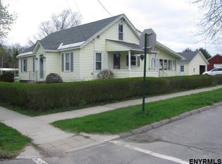 608 Glebe St, Johnstown, NY 12095