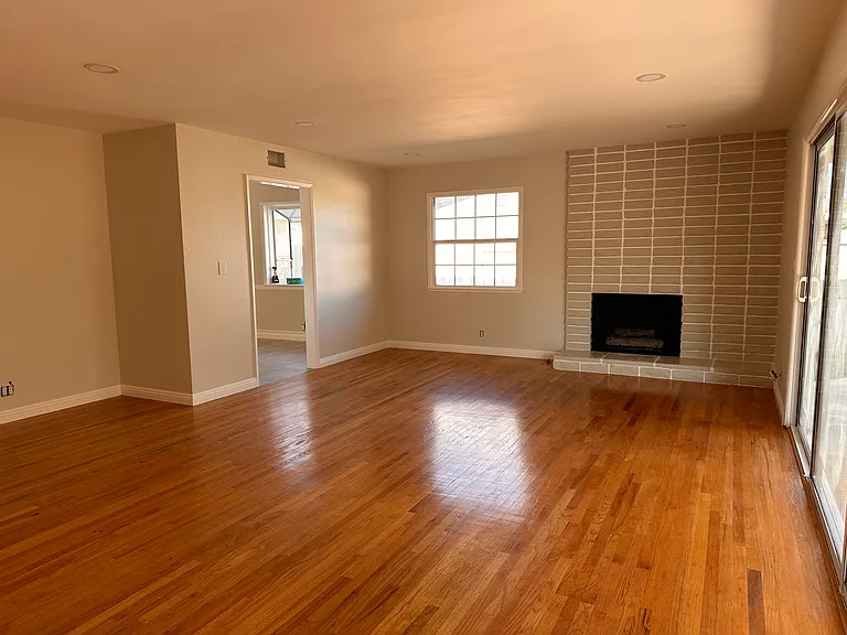 230 Stevens Ave — Photo 6
