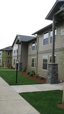 195-Santiam Village Apartments — Photo 26