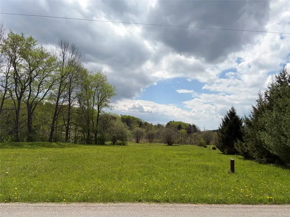 6637 Filley Rd, Erie, PA 16510