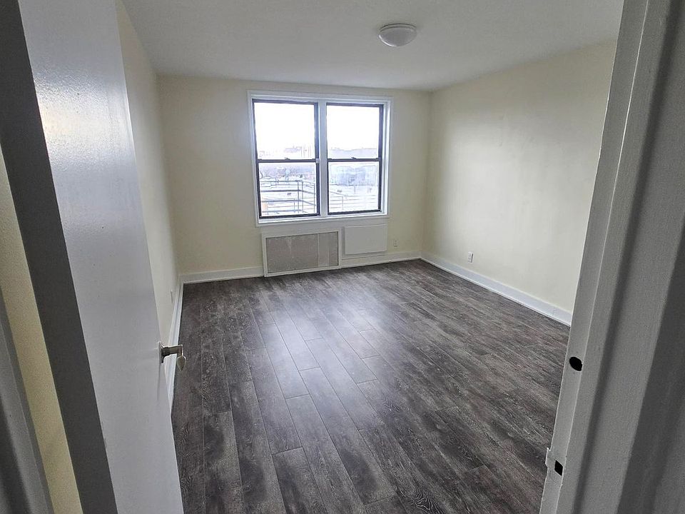 1st image of 4140 Denman St APT 4P