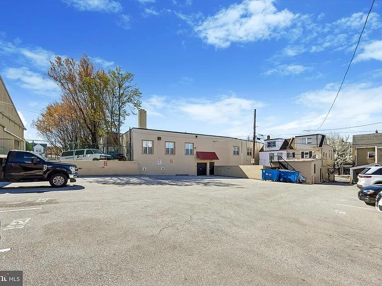 1015-1021 W Lancaster Ave #210-212 — Photo 4