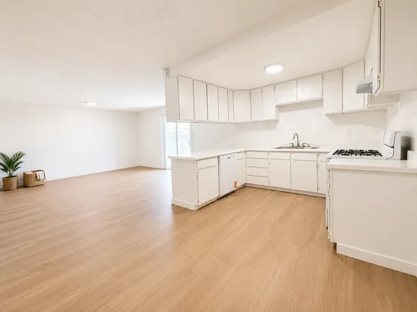 El Centrico Apartments, 9931 Central Ave Unit 53, Garden Grove, CA 92844