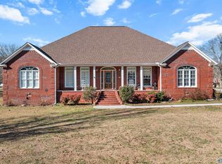 411 Meadowlark Pl, Gadsden, AL 35903