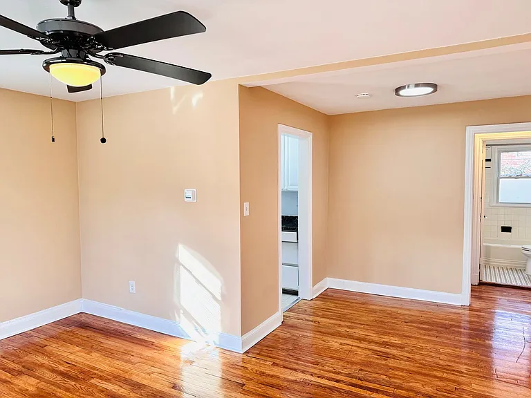 908 Hudson Ave FHY Properties, LLC — Photo 7