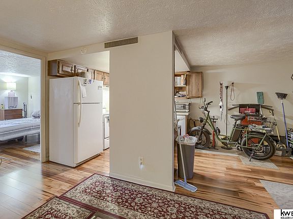 4th image of 120 S 38th Ave APT 12