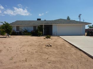 10823 Sauk Ct, Apple Valley, CA 92308