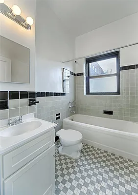 Rented by Bank Neary | media 11