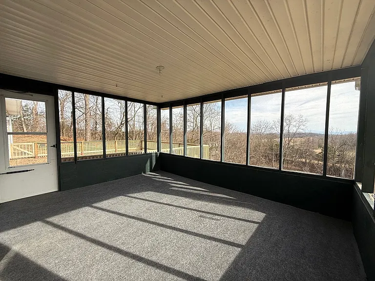 1111 Fairview Rd — Photo 36