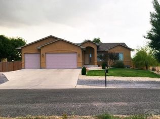 432 W Parkway Dr, Pueblo West, CO 81007