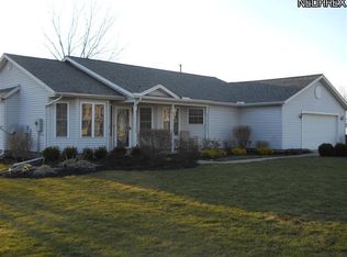 1374 Cedar Creek Ct, Painesville, OH 44077