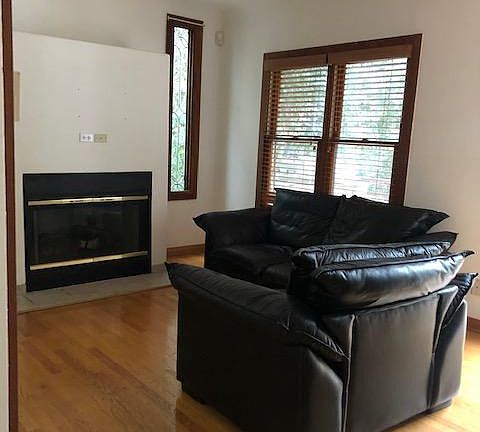 2nd image of 6149 Glen Tower St