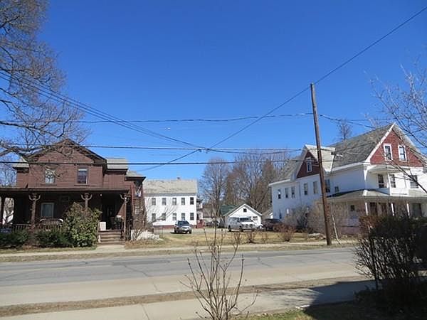 2nd image of 153 Conway St