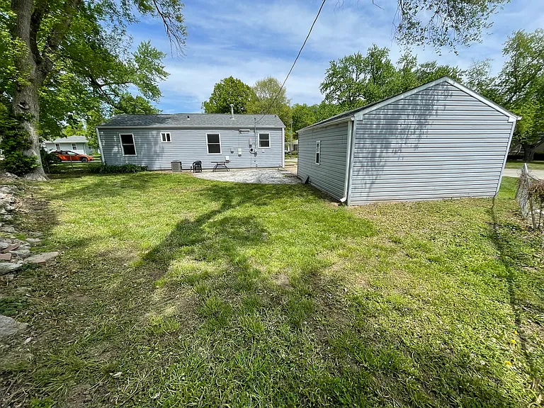 1020 Cole Creek Dr — Photo 13