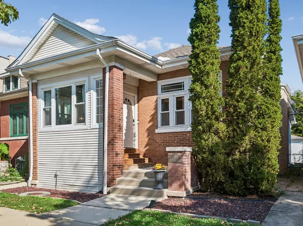 3923 N Mozart St, Chicago, IL 60618