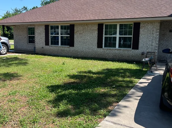 712 Seven Oaks Rd #712, Bonham, TX 75418