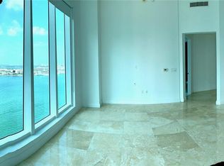 900 Brickell Key Blvd #1, Miami, FL 33131