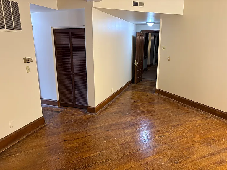 315 N Senate Ave #2E — Photo 22
