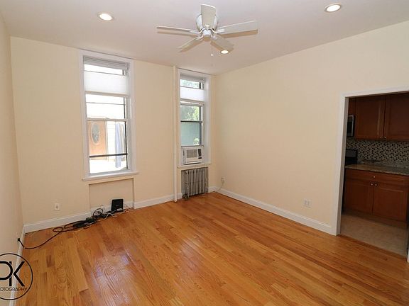 2nd image of 171 Greenpoint Ave APT 1R