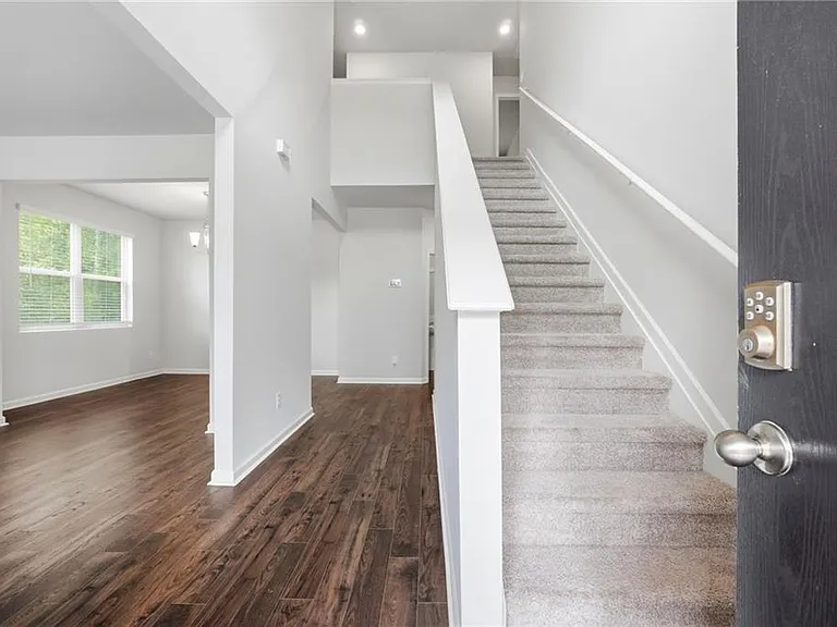 3132 Hawthorn Farm Blvd — Photo 12