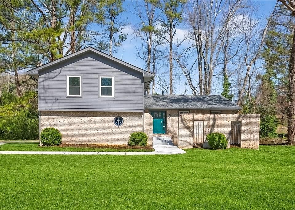 1st image of 3940 Pinehurst Valley Dr