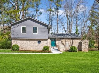 3940 Pinehurst Valley Dr, Decatur, GA 30034