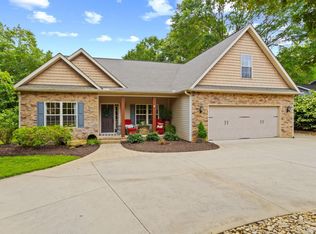 6 Pebble Stone Ln, Taylors, SC 29687