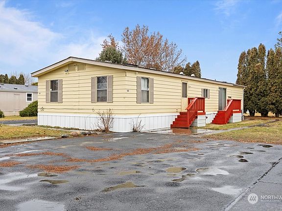 4th image of 4815 NE Airway Drive #122