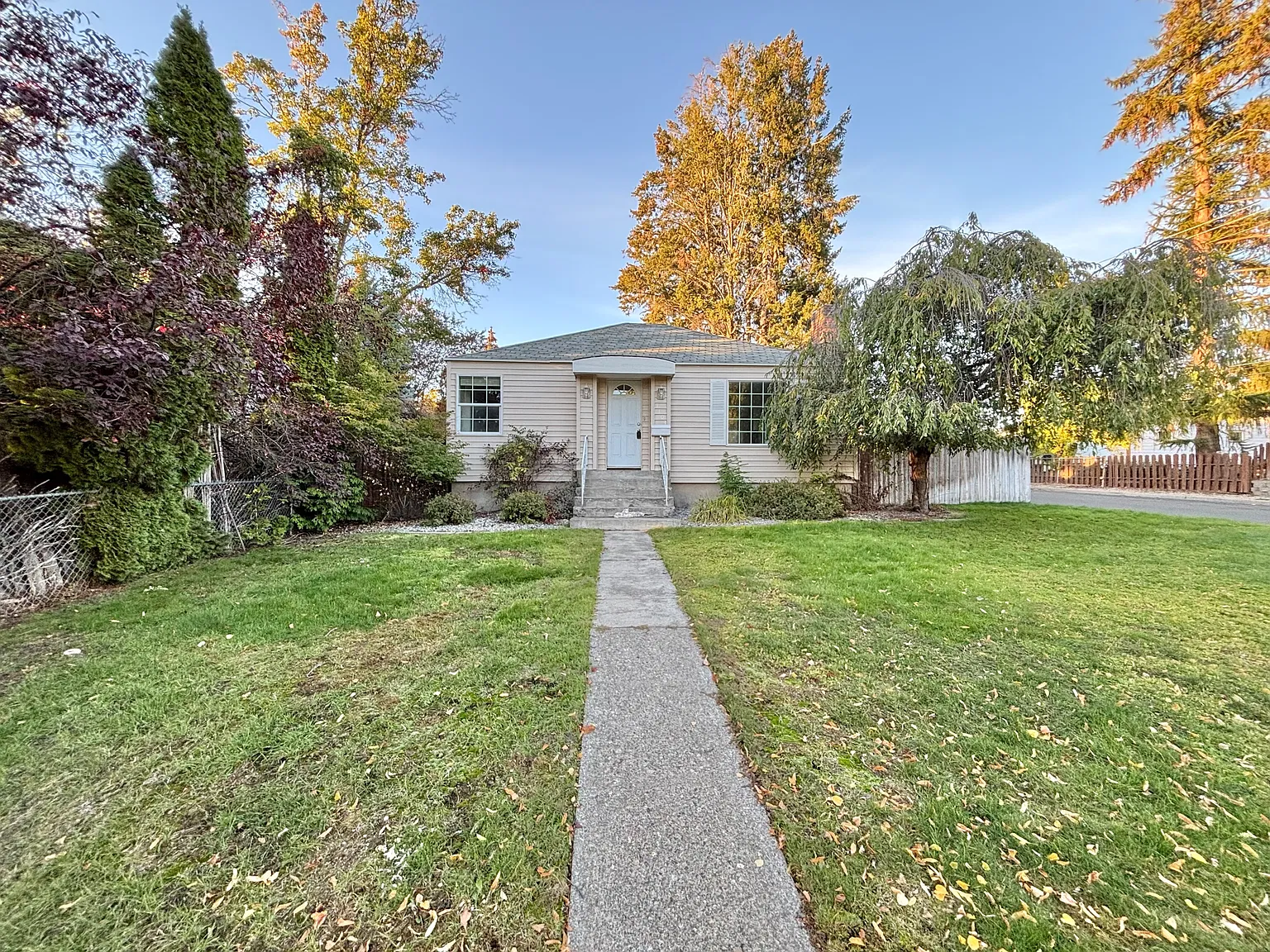 2 bed, 1920 sqft, $2,395 — Photo 1