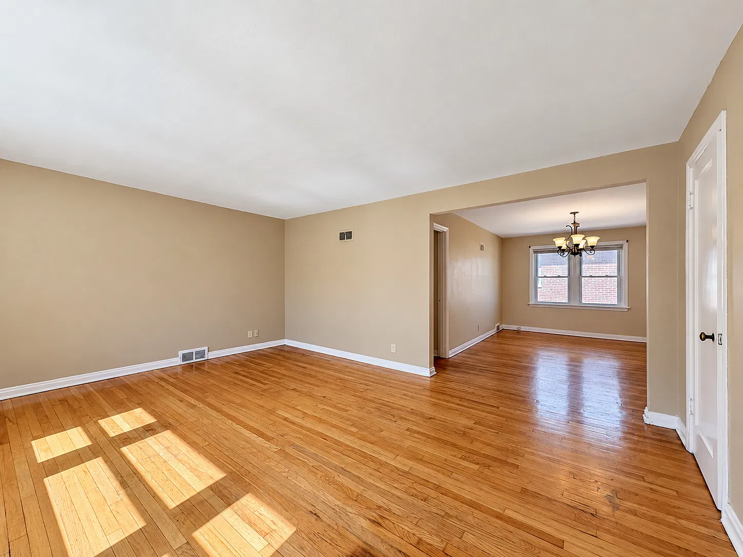 3 bed, 1500 sqft, $1,895 — Photo 4
