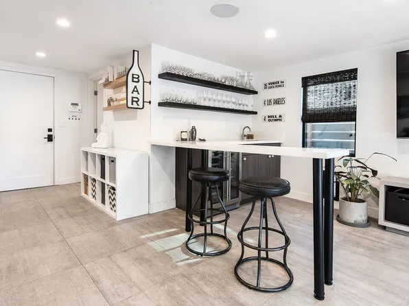 5317 Pacific Ave, Marina Del Rey, CA 90292