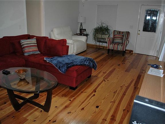4th image of 1257 Country Lane Way NE